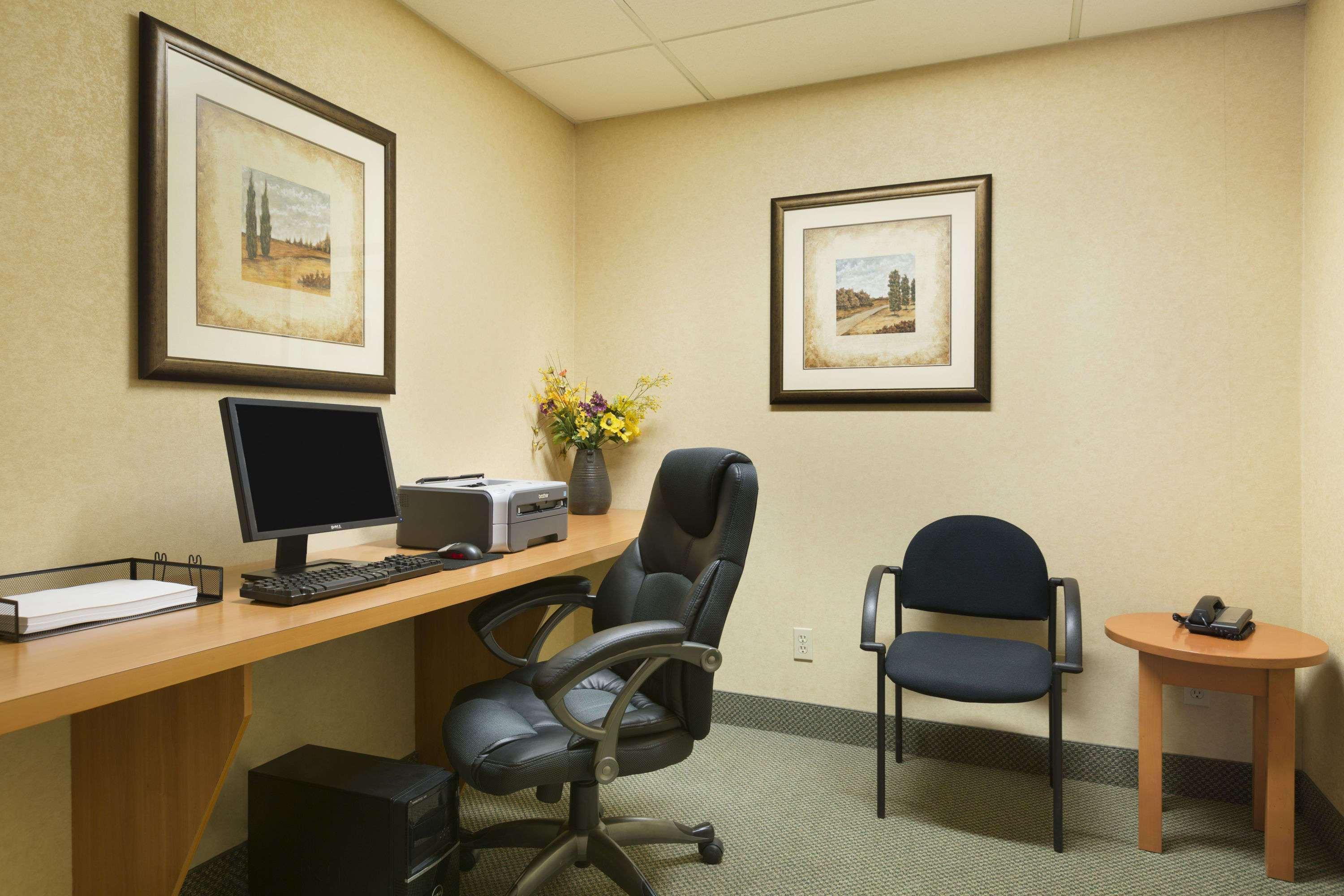Days Inn By Wyndham Orillia Extérieur photo