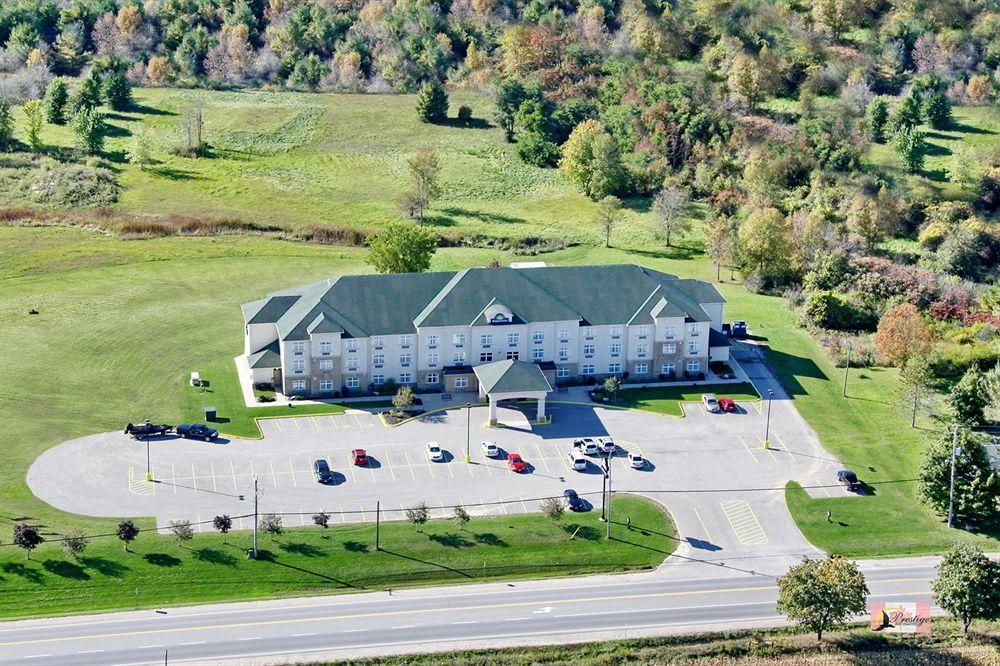 Days Inn By Wyndham Orillia Extérieur photo