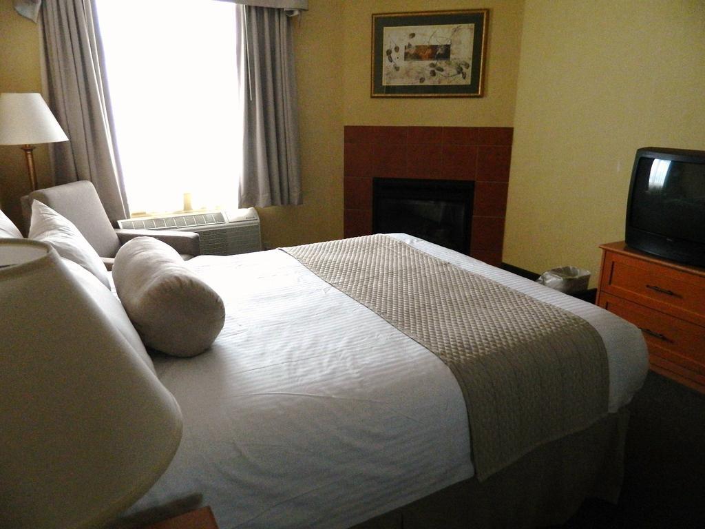 Days Inn By Wyndham Orillia Chambre photo